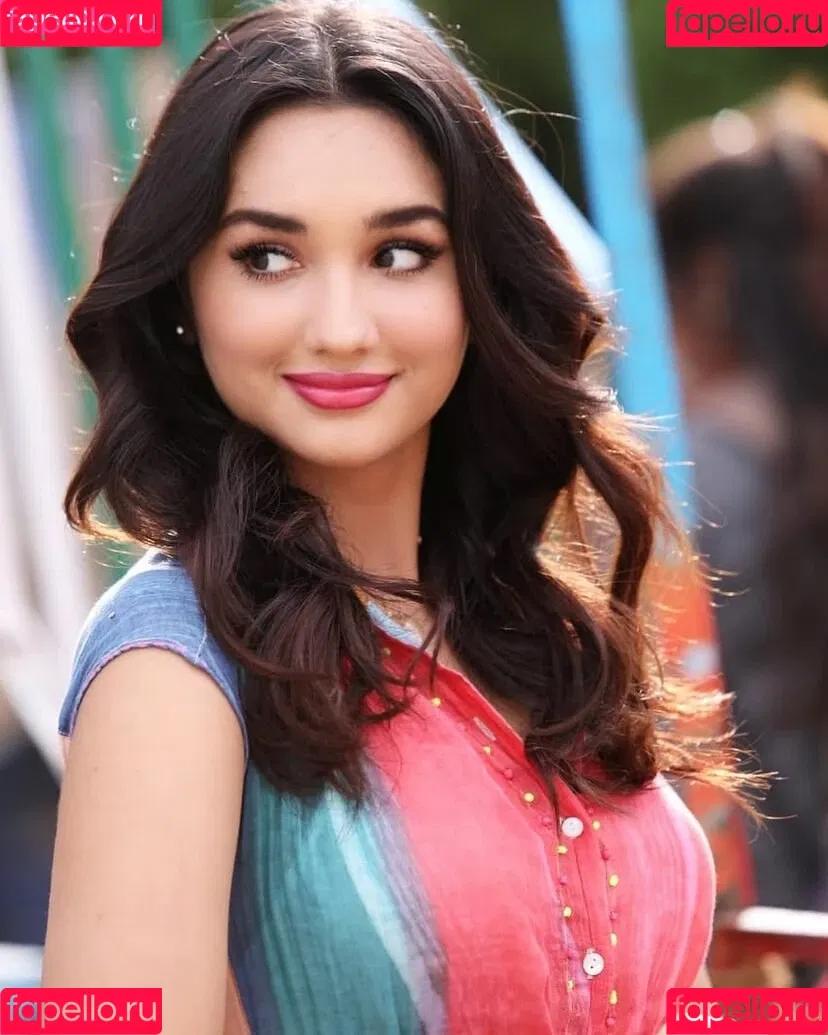 Akanksha Sharma Onlyfans Photo Gallery 