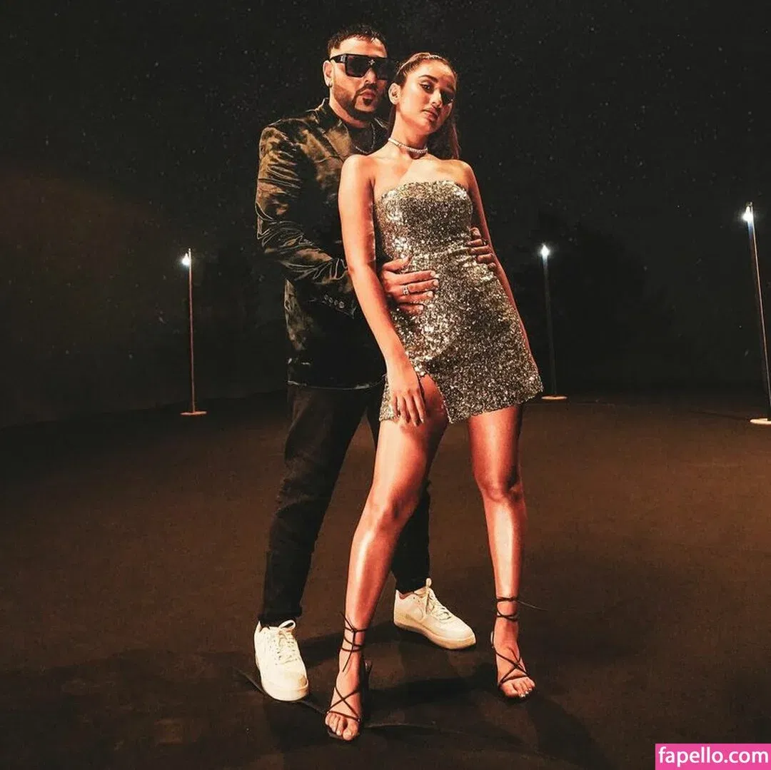 Akanksha Sharma Onlyfans Photo Gallery 