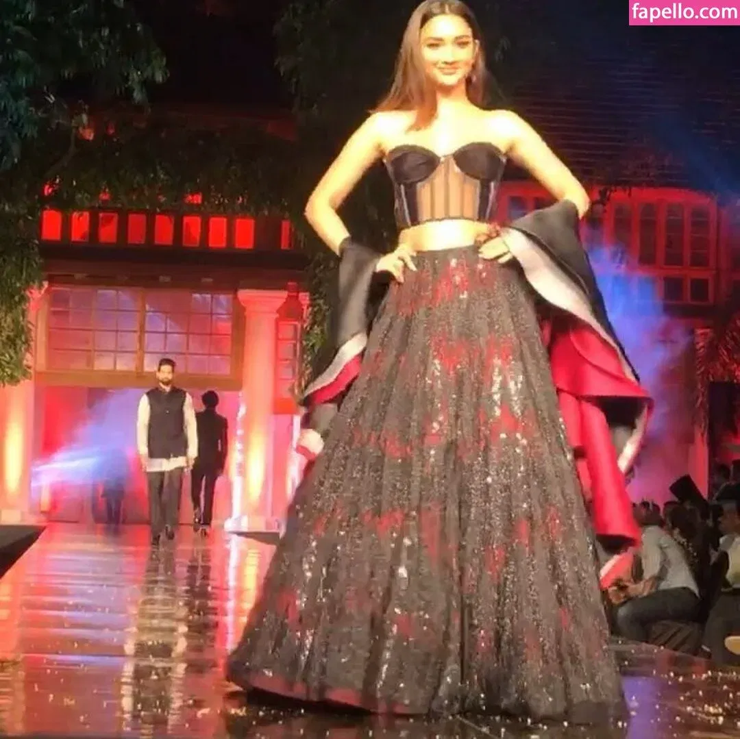 Akanksha Sharma Onlyfans Photo Gallery 