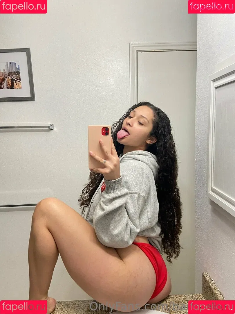 baddgirlriri Onlyfans Photo Gallery 