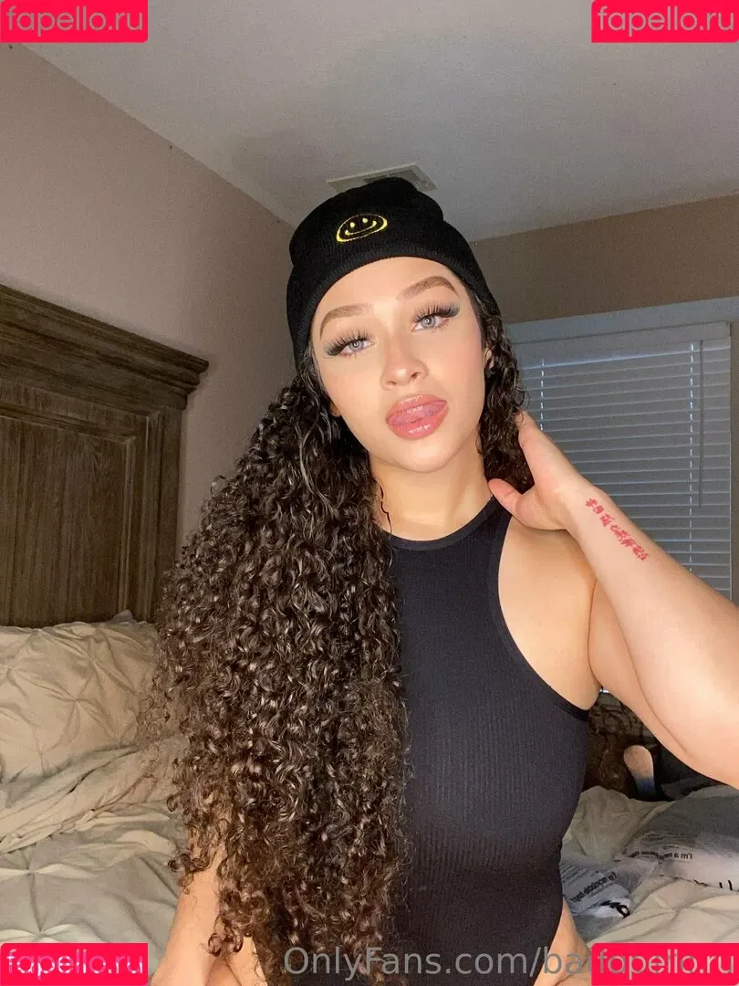 baddgirlriri Onlyfans Photo Gallery 