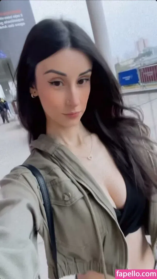 Rafaela Goulart Onlyfans Photo Gallery 