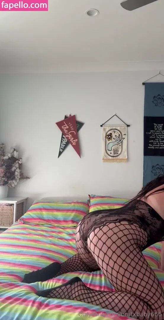bratxbaby666 Onlyfans Photo Gallery 
