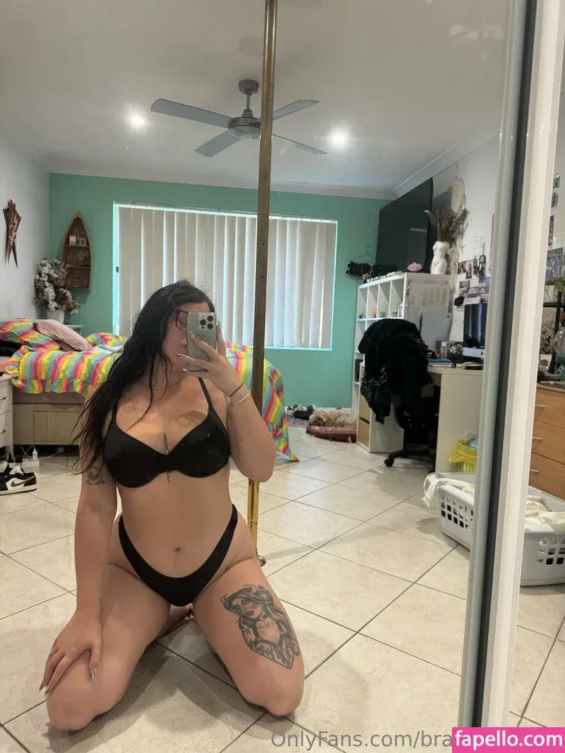bratxbaby666 Onlyfans Photo Gallery 