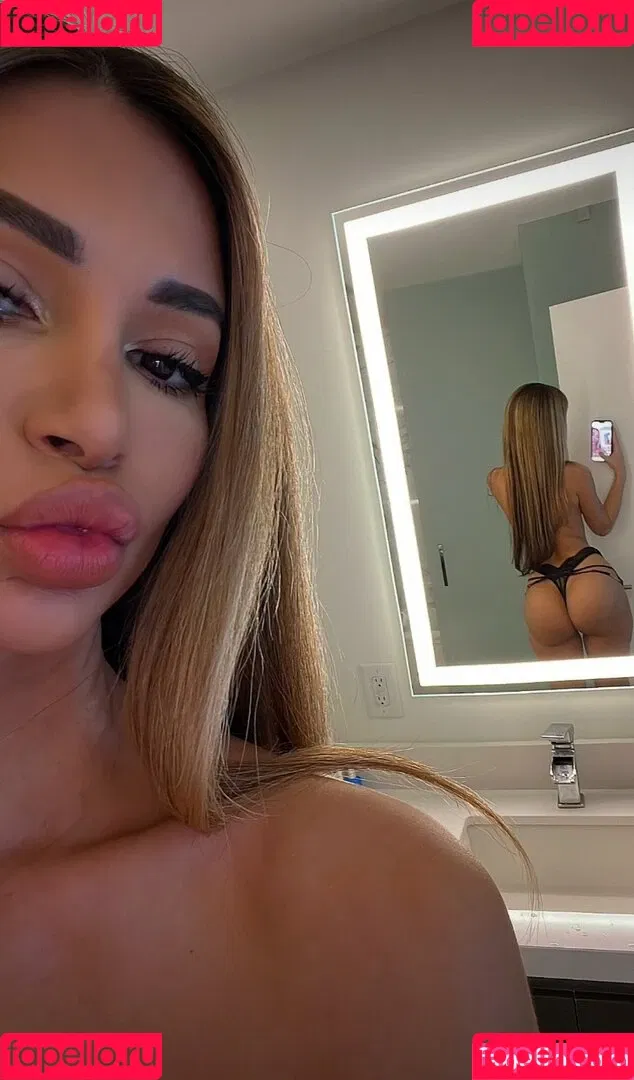 Eriana Blanco Onlyfans Photo Gallery 