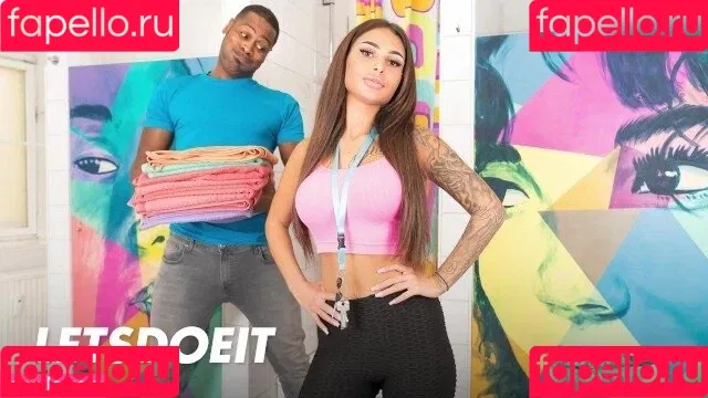 Kim Kalash Onlyfans Photo Gallery 