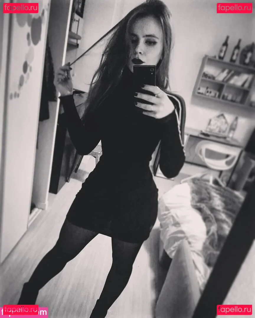 madsfive Onlyfans Photo Gallery 