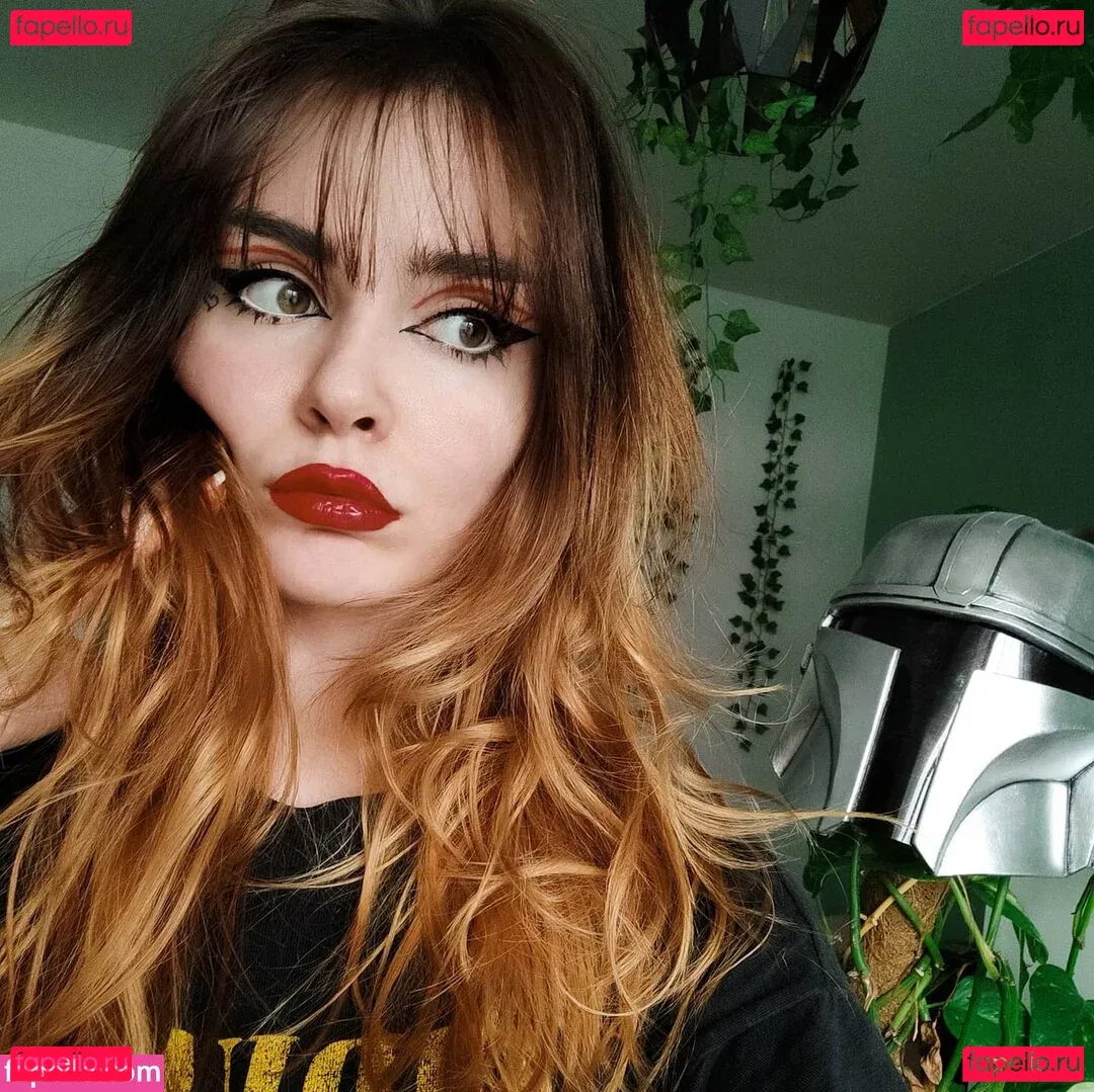 madsfive Onlyfans Photo Gallery 