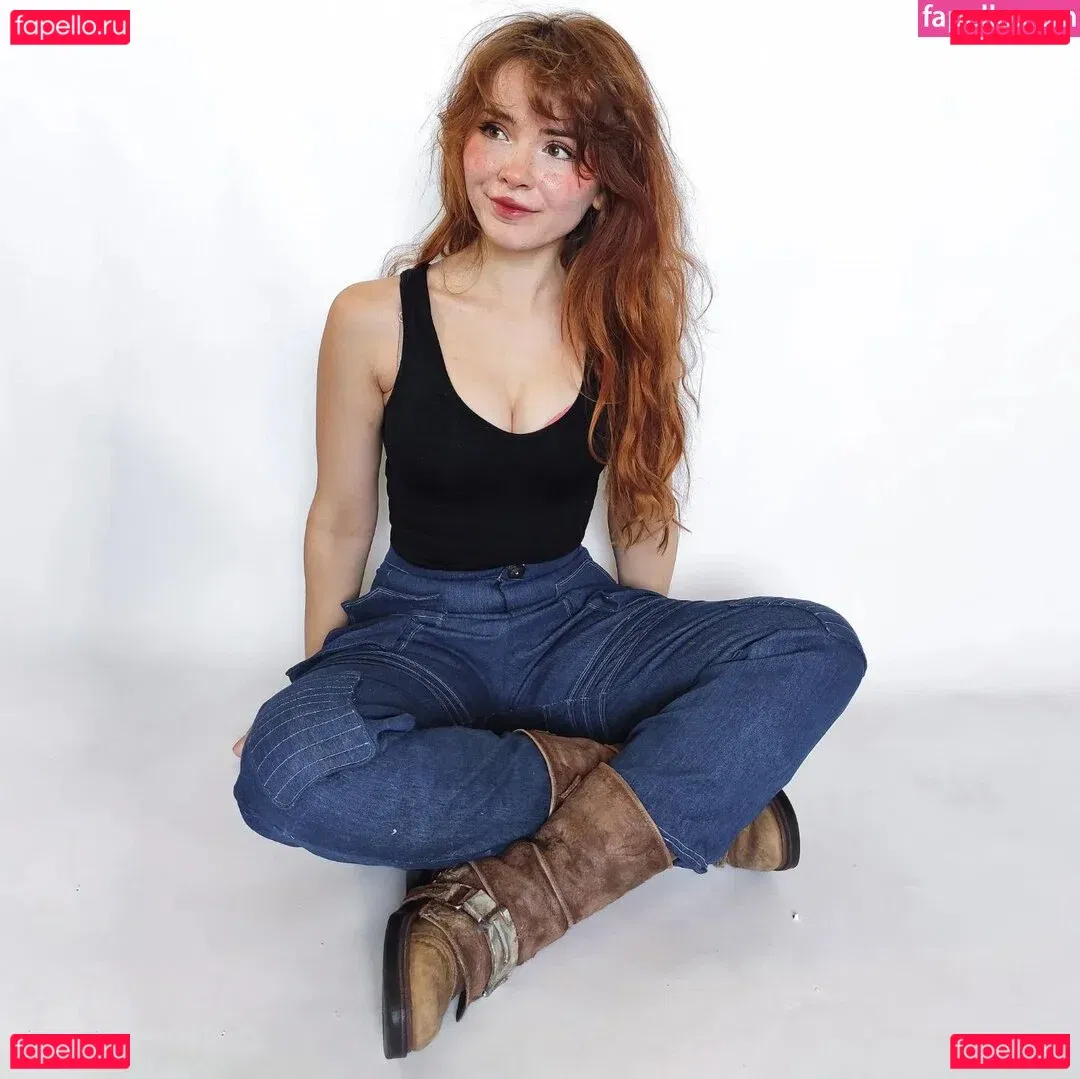 madsfive Onlyfans Photo Gallery 