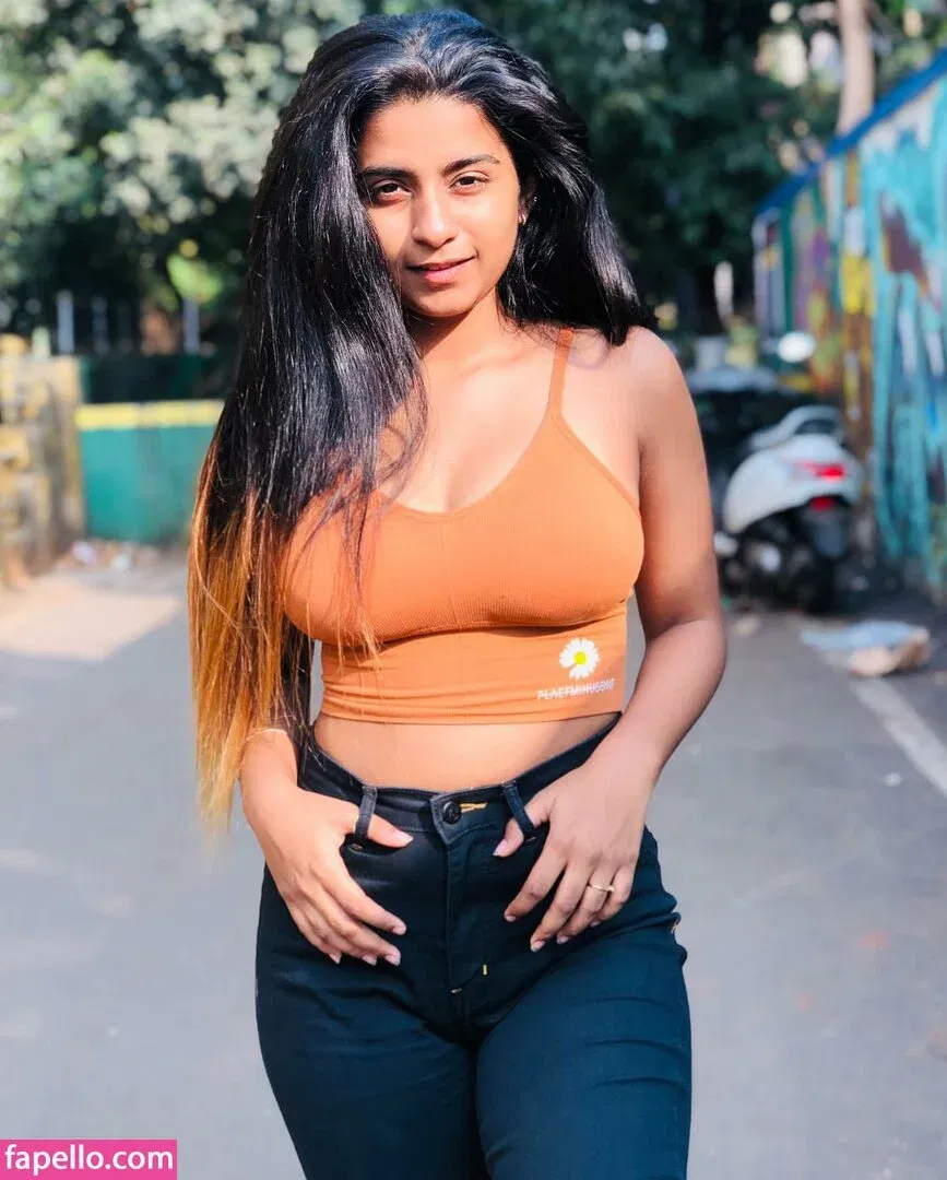 h_seha Onlyfans Photo Gallery 