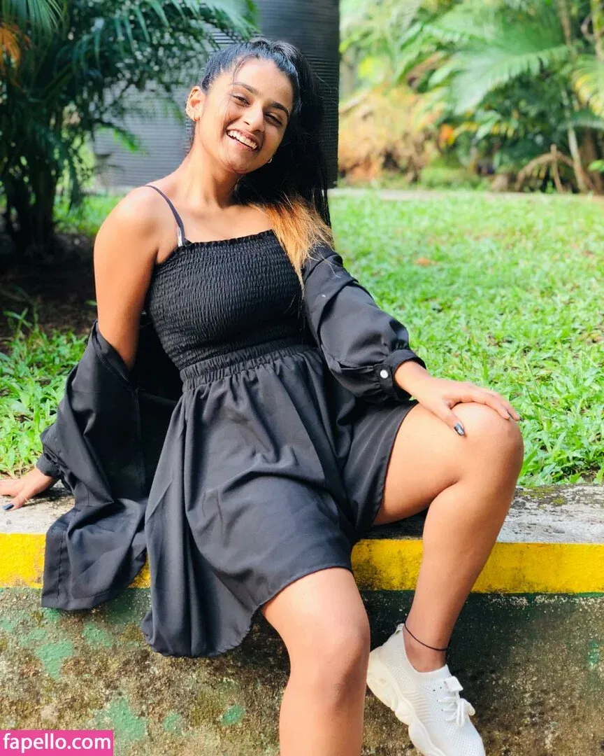 h_seha Onlyfans Photo Gallery 