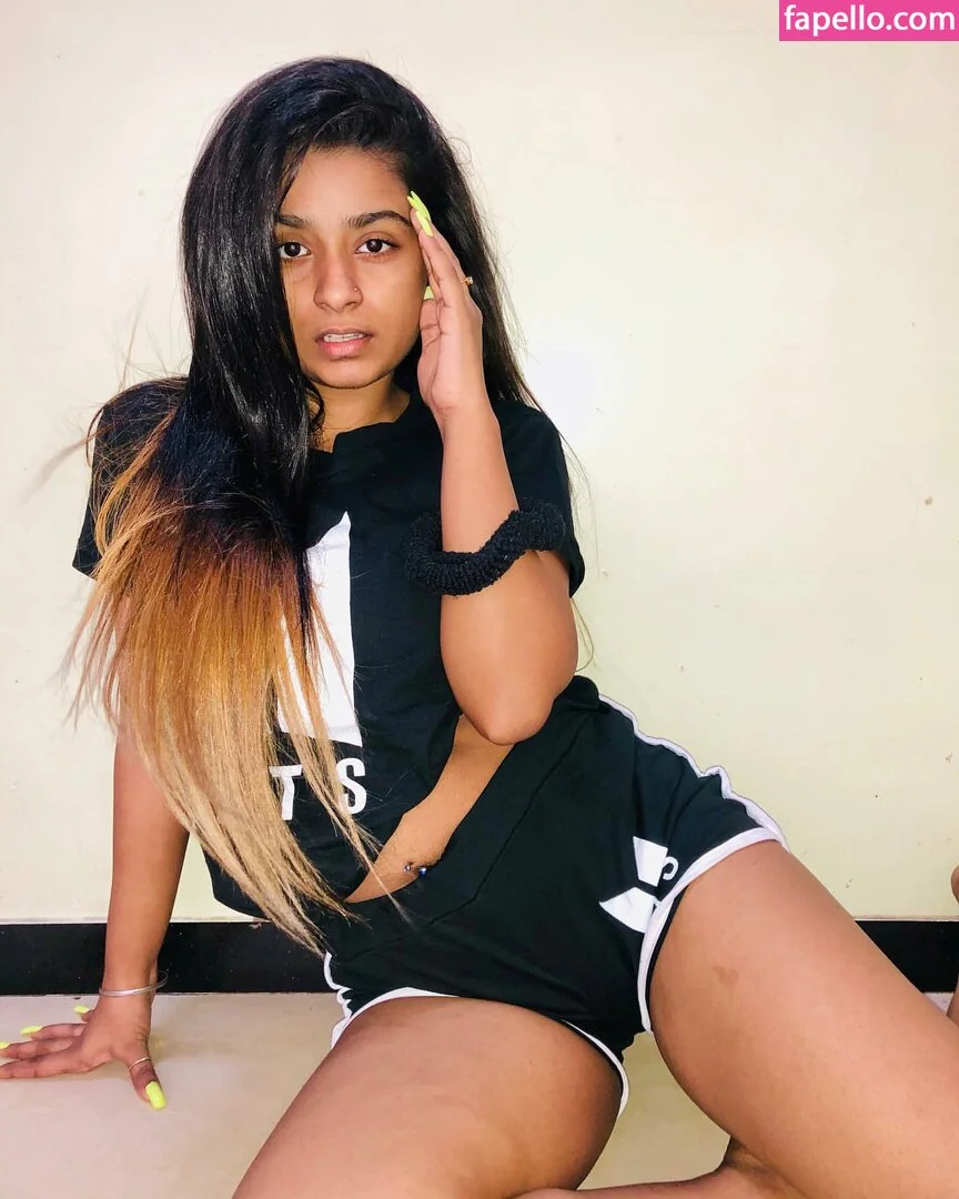 h_seha Onlyfans Photo Gallery 