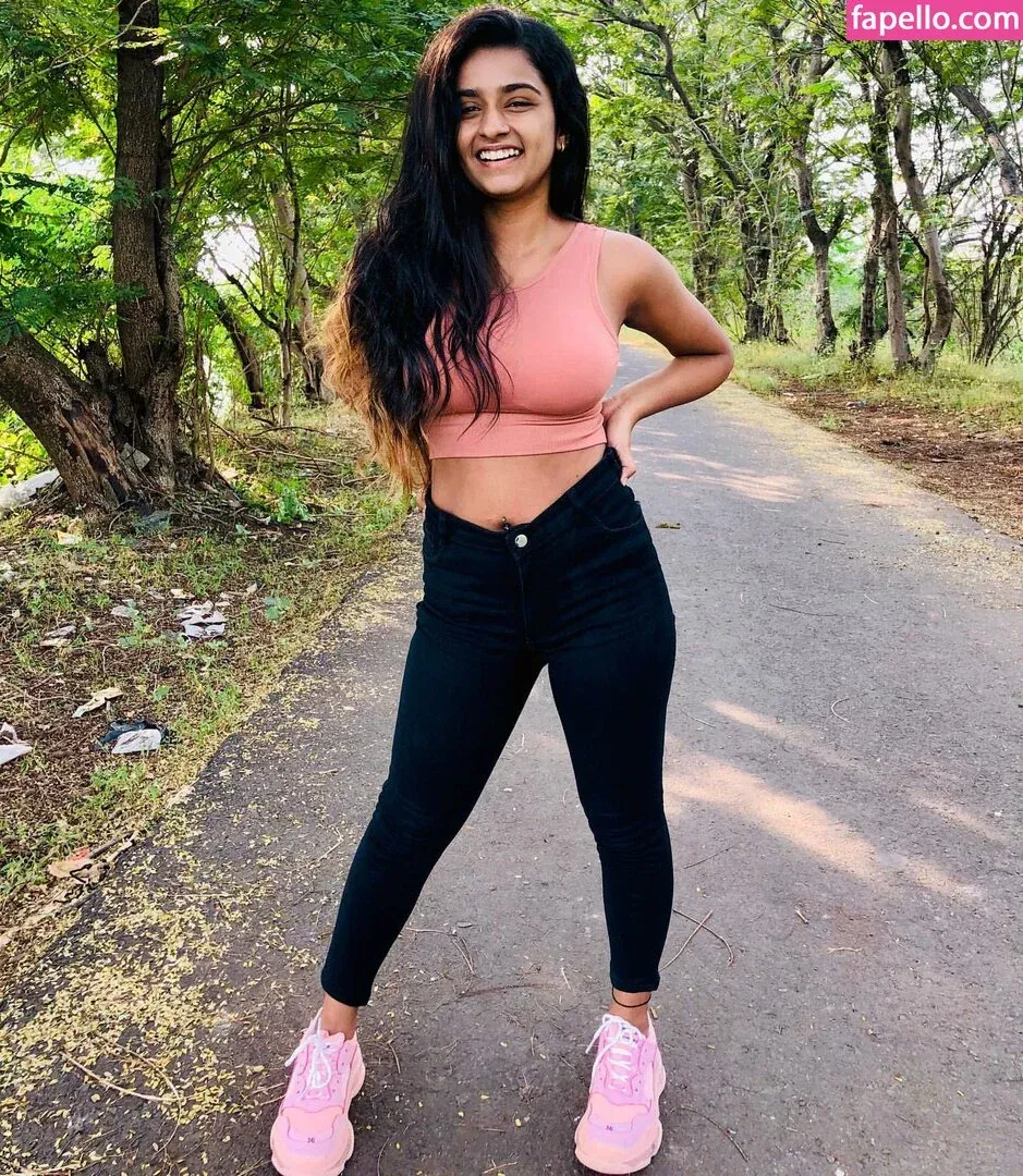 h_seha Onlyfans Photo Gallery 