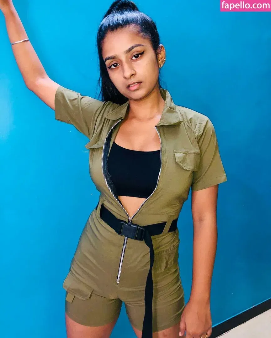 h_seha Onlyfans Photo Gallery 