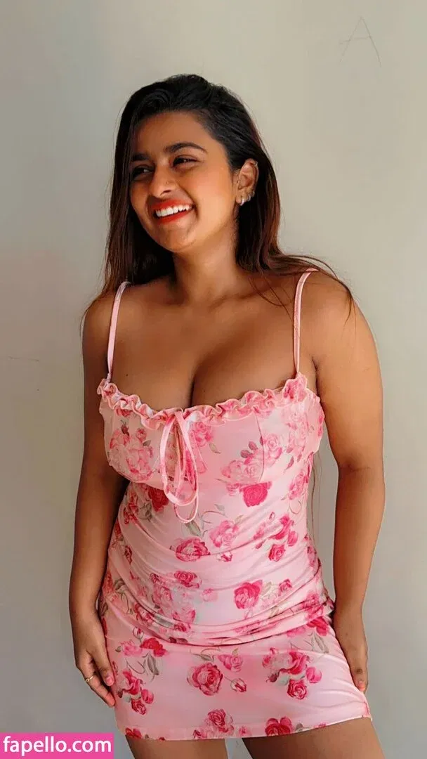 h_seha Onlyfans Photo Gallery 