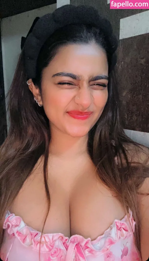 h_seha Onlyfans Photo Gallery 