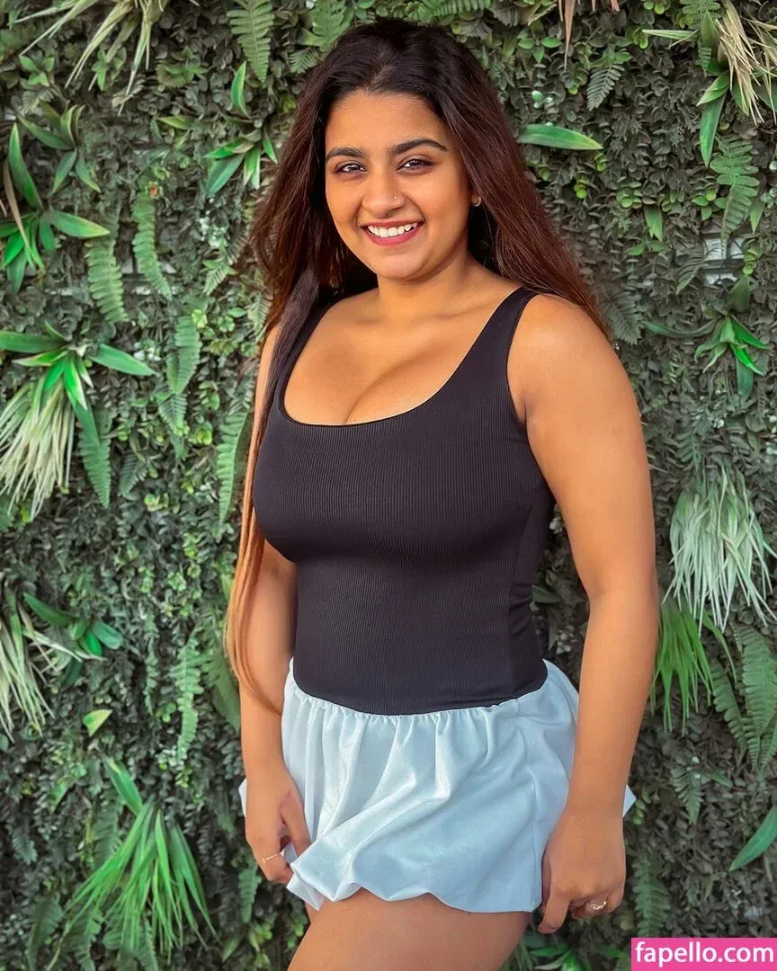 h_seha Onlyfans Photo Gallery 