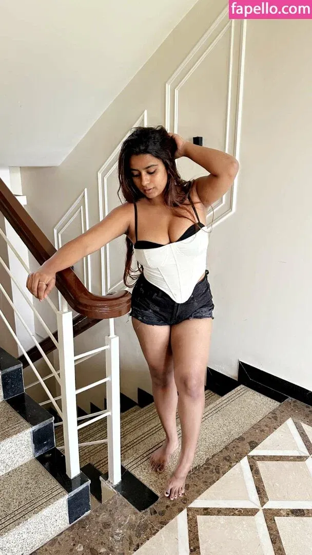 h_seha Onlyfans Photo Gallery 