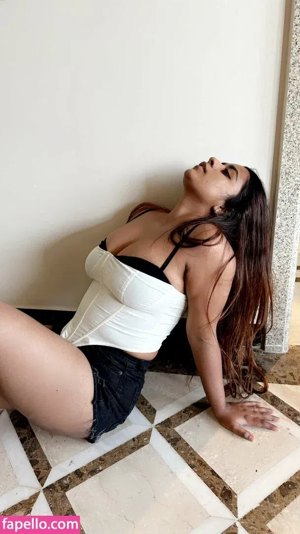 h_seha Onlyfans Photo Gallery 