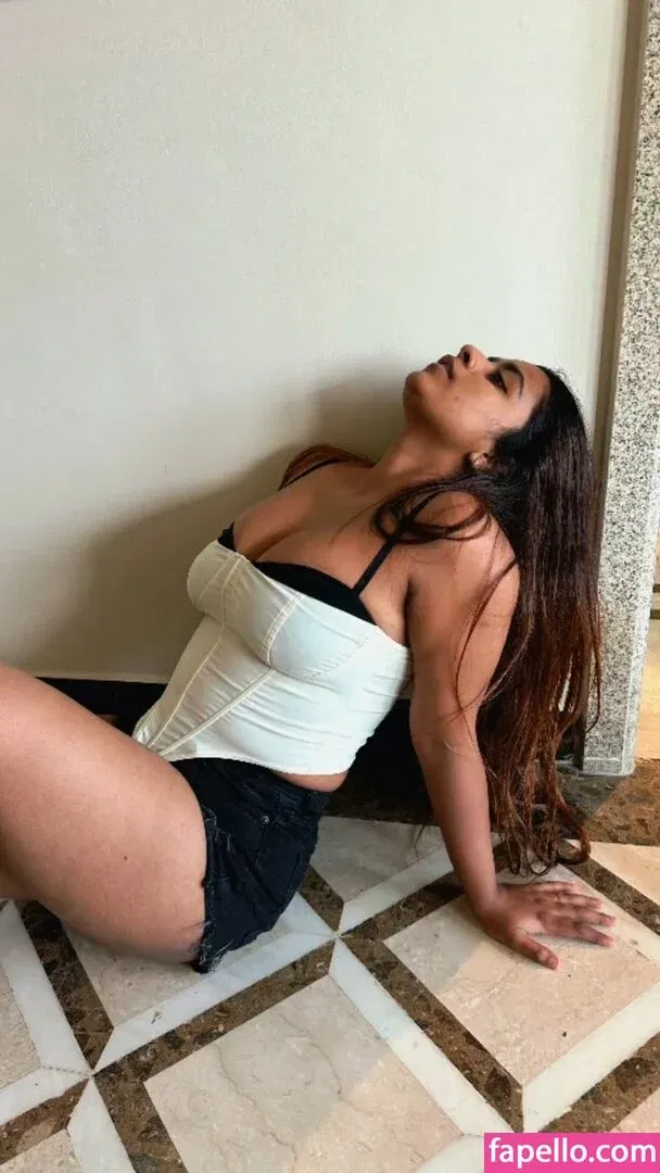 h_seha Onlyfans Photo Gallery 