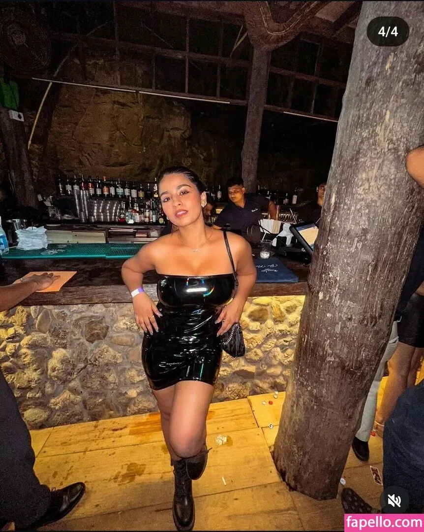 h_seha Onlyfans Photo Gallery 