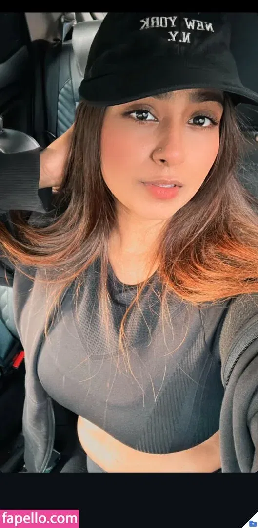 h_seha Onlyfans Photo Gallery 