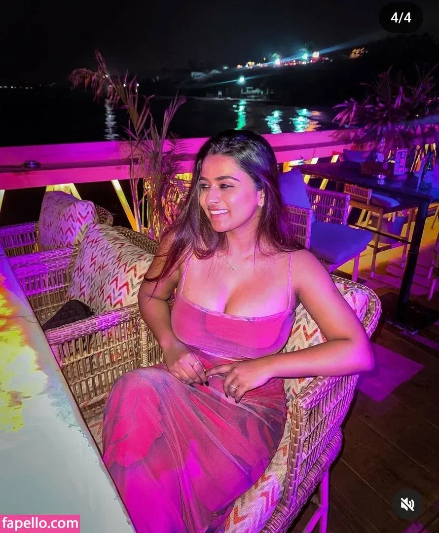 h_seha Onlyfans Photo Gallery 