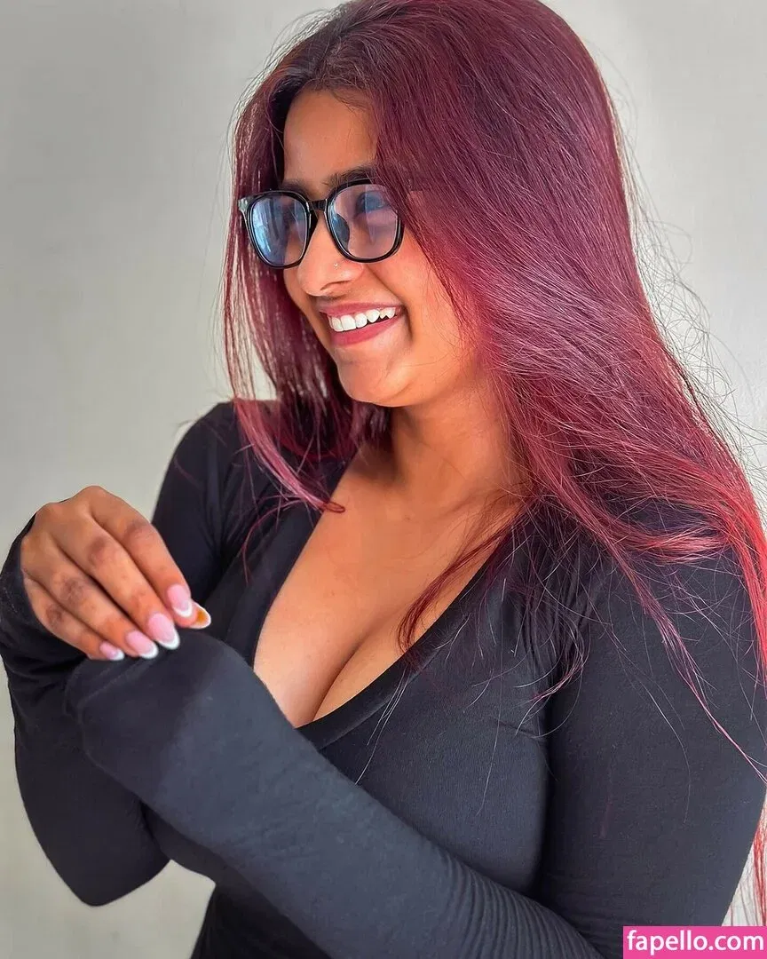 h_seha Onlyfans Photo Gallery 