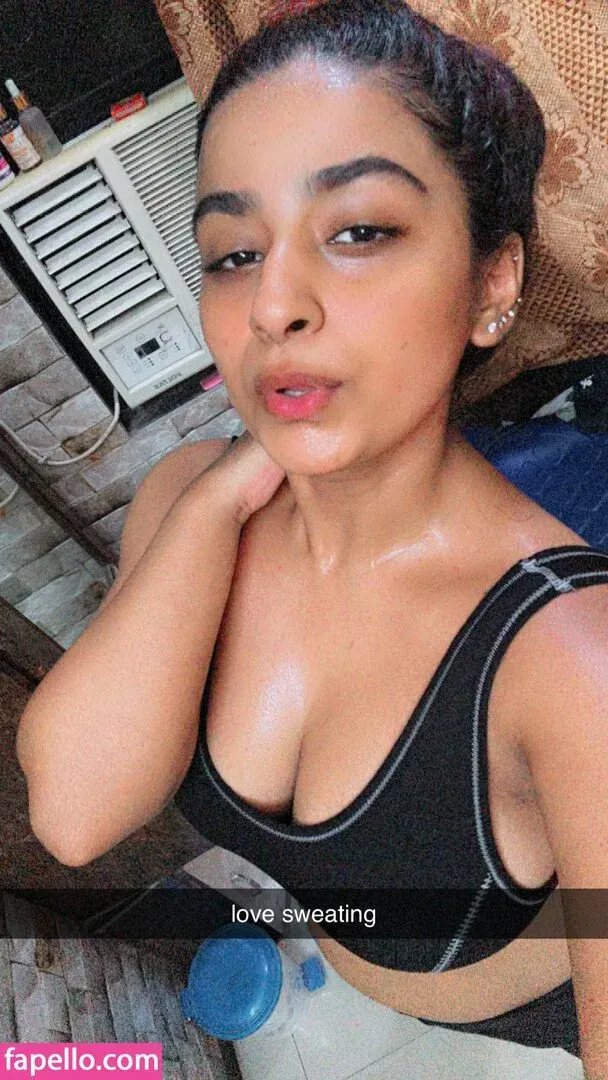 h_seha Onlyfans Photo Gallery 