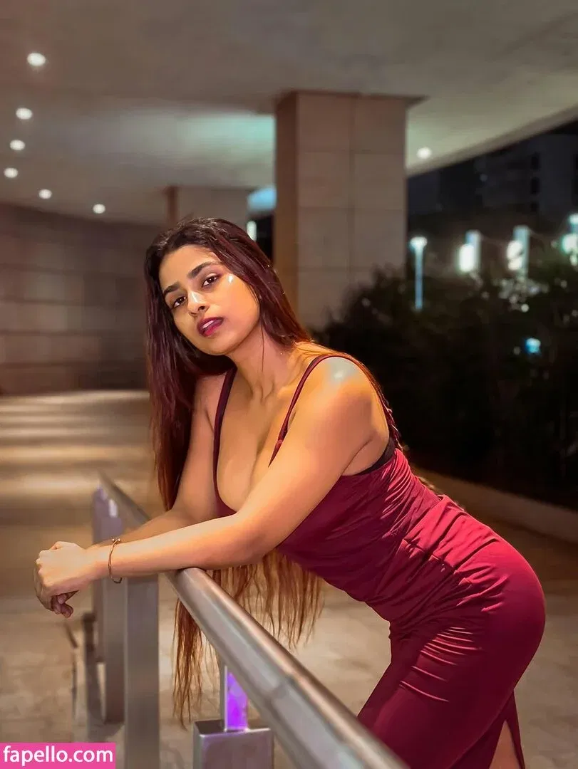 h_seha Onlyfans Photo Gallery 