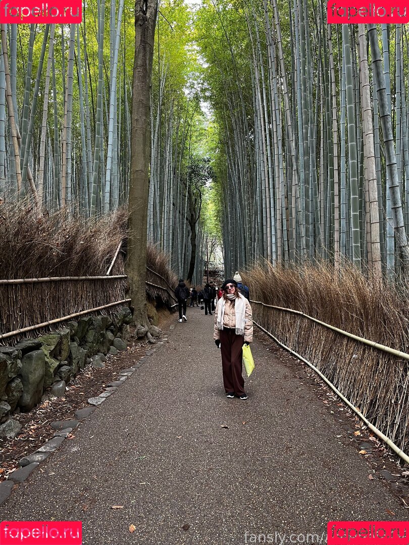 Atheneia Onlyfans Photo Gallery 