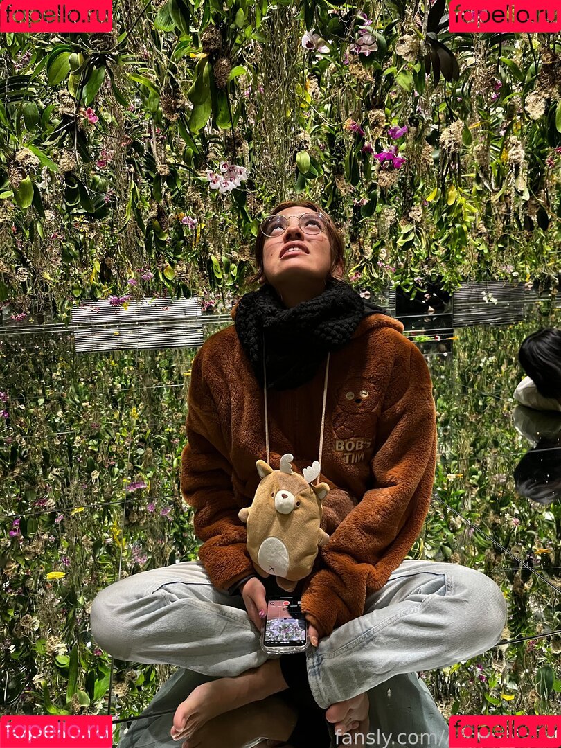 Atheneia Onlyfans Photo Gallery 