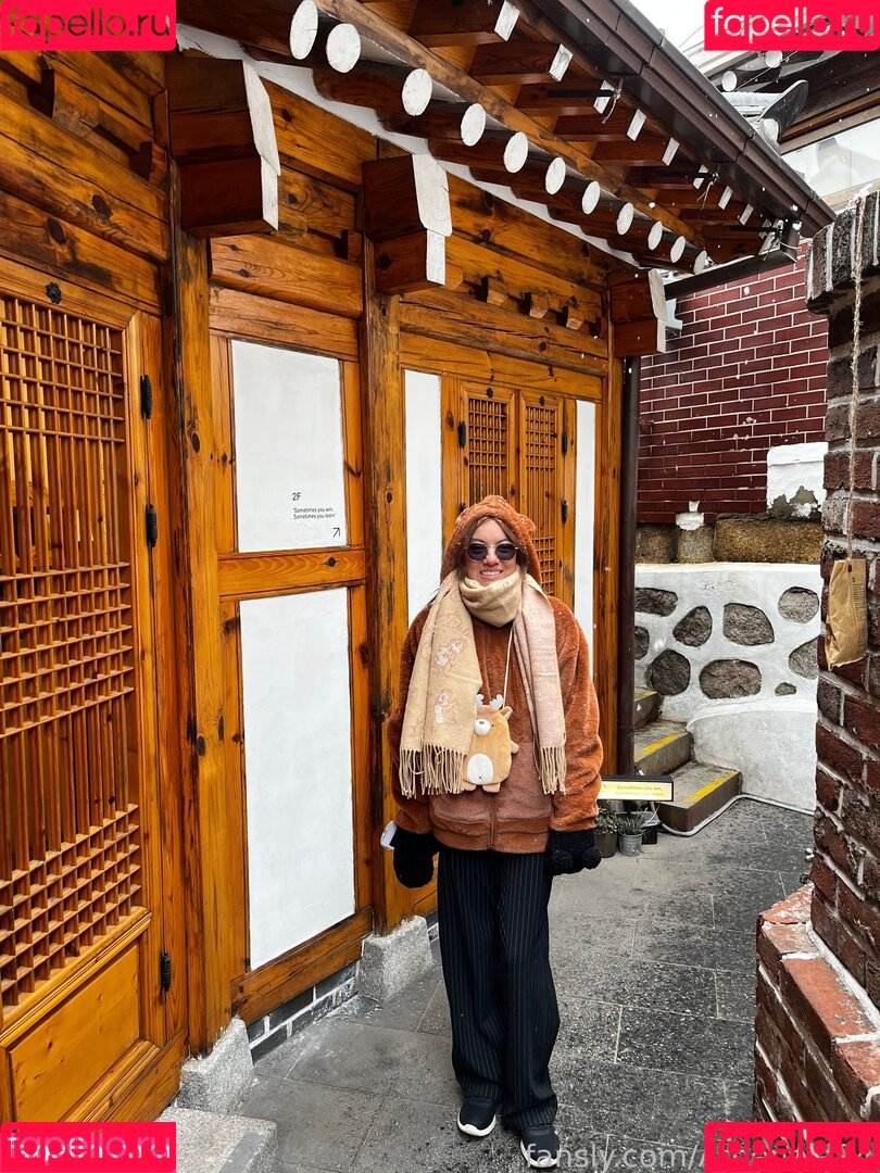 Atheneia Onlyfans Photo Gallery 