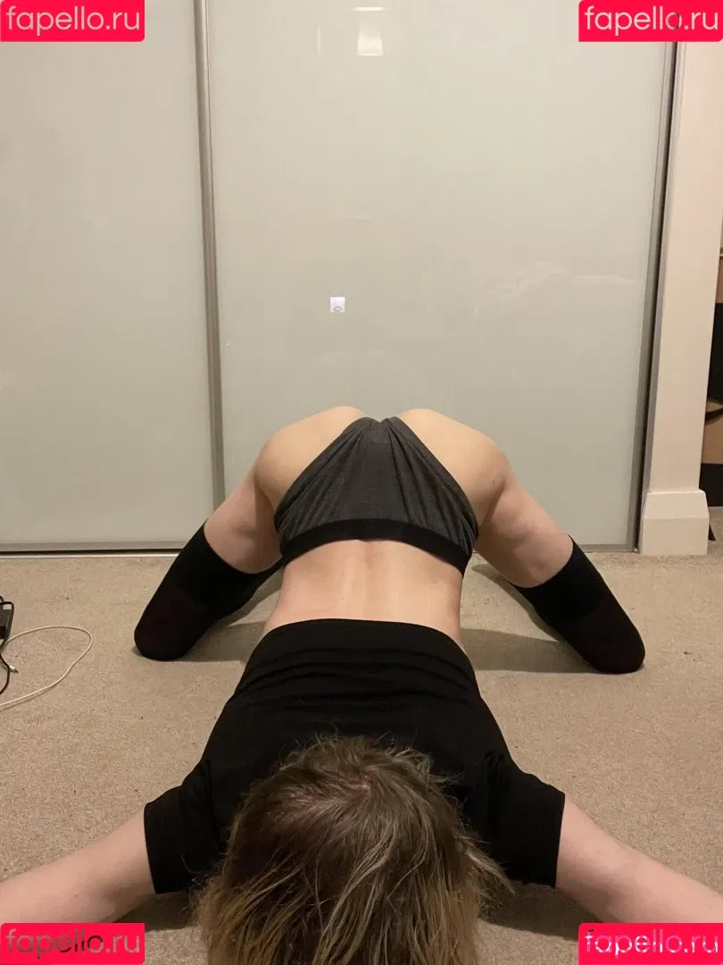AIushy Onlyfans Photo Gallery 