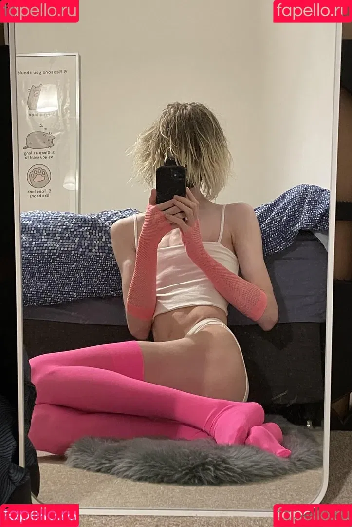 AIushy Onlyfans Photo Gallery 