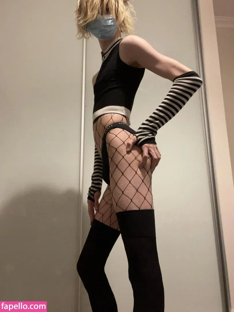 AIushy Onlyfans Photo Gallery 