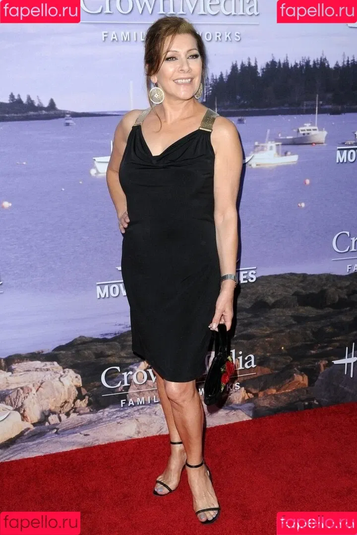 Marina Sirtis Onlyfans Photo Gallery 