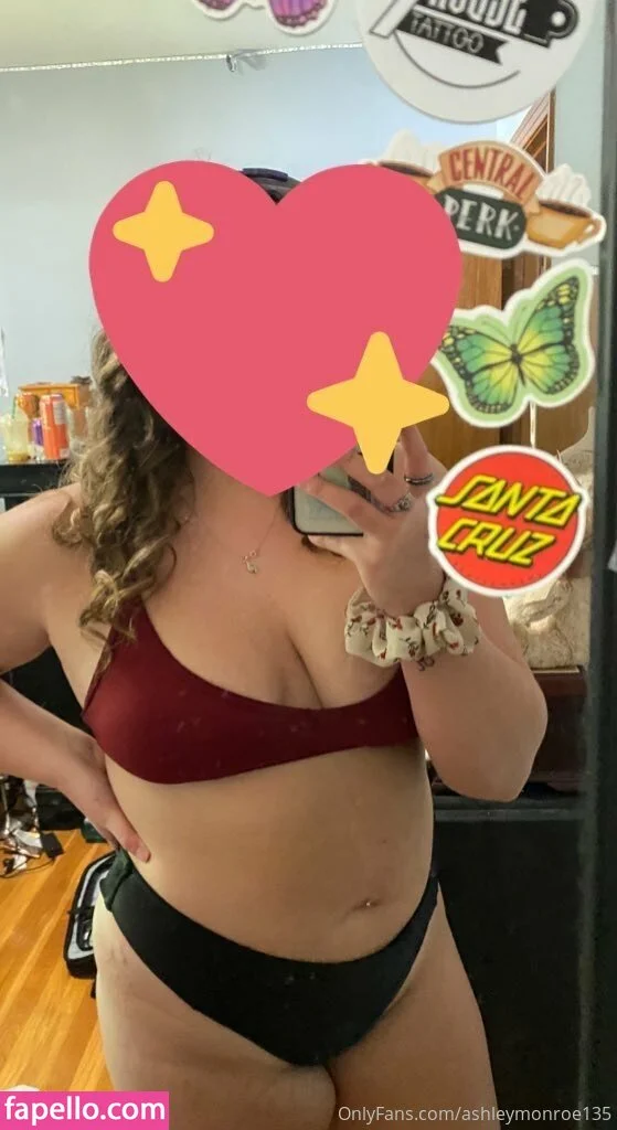 ashleymonroe135 Onlyfans Photo Gallery 