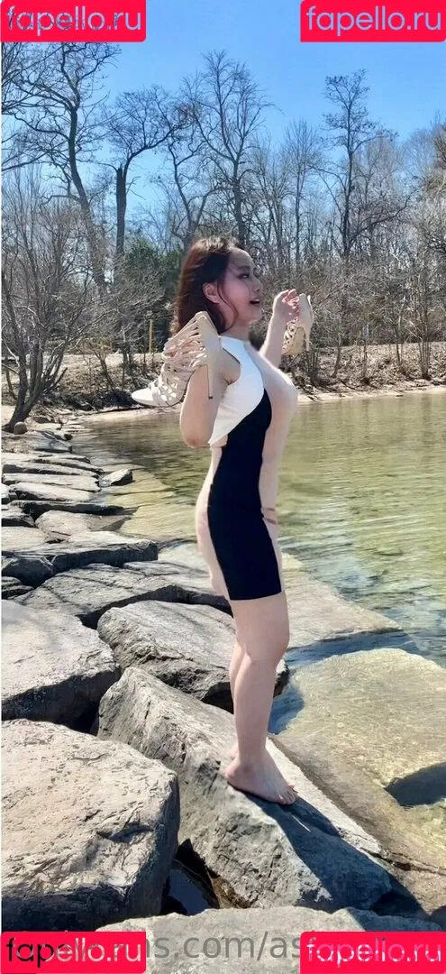 asiansora Onlyfans Photo Gallery 