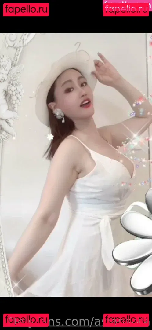 asiansora Onlyfans Photo Gallery 