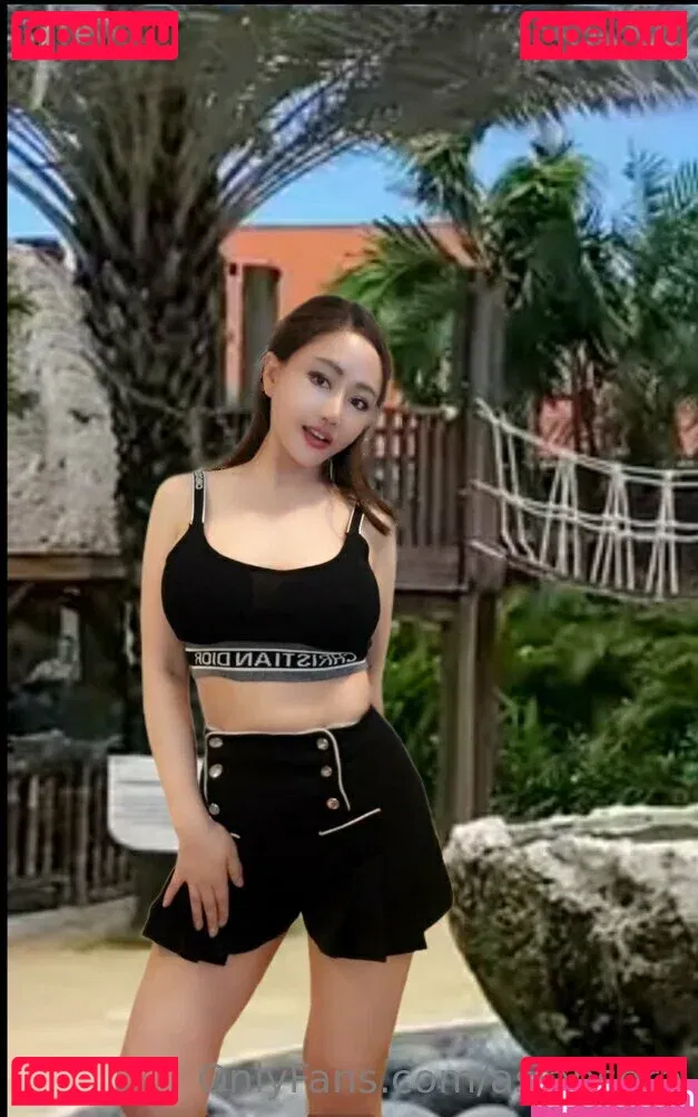 asiansora Onlyfans Photo Gallery 