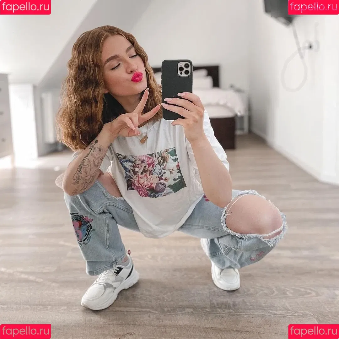 Julia Schulze Onlyfans Photo Gallery 