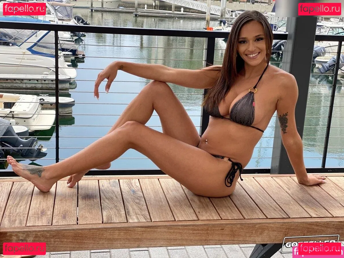 Armani Black Onlyfans Photo Gallery 