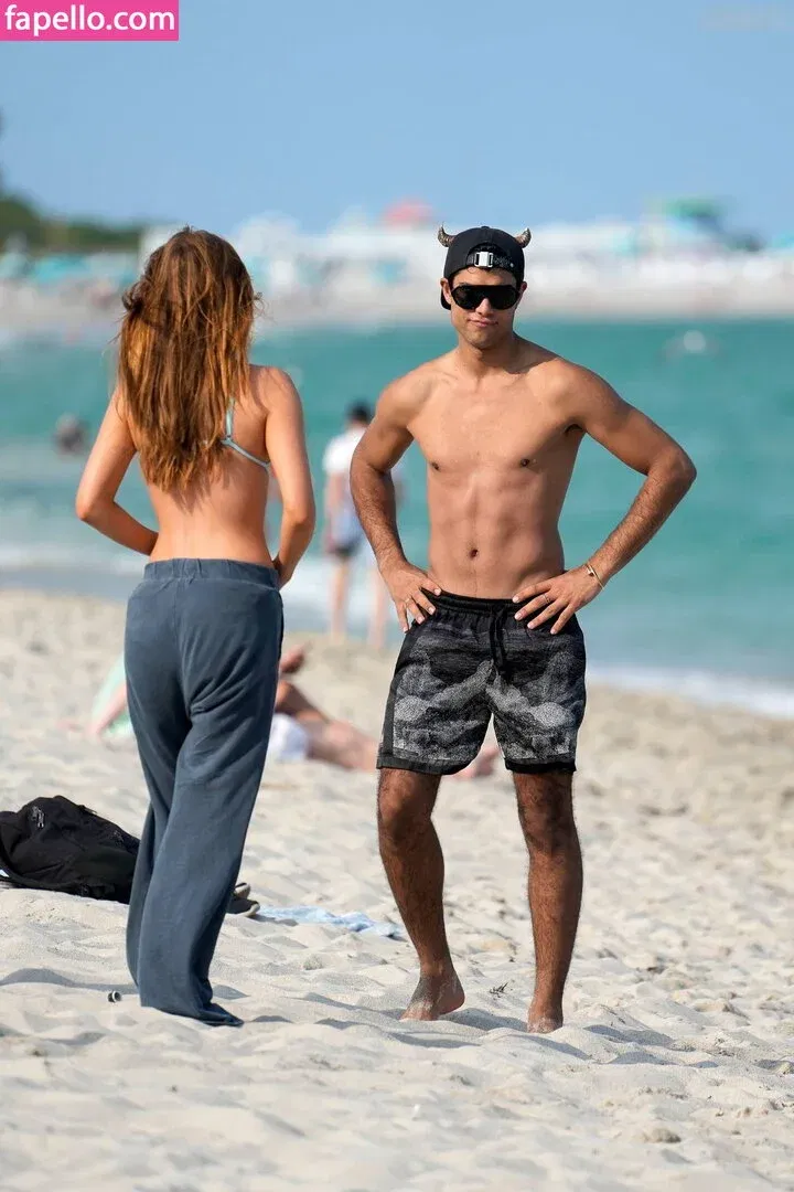 Haley Kalil Onlyfans Photo Gallery 