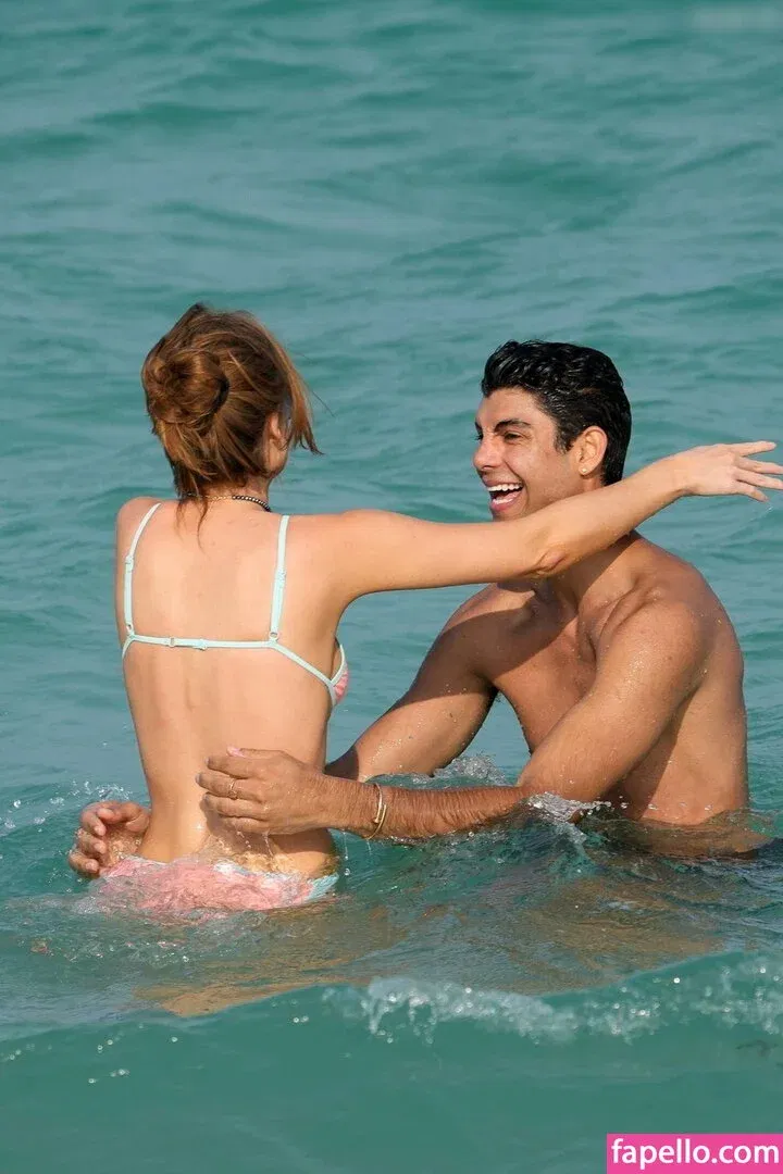 Haley Kalil Onlyfans Photo Gallery 