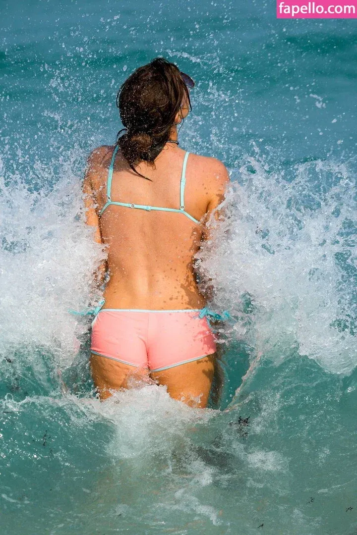 Haley Kalil Onlyfans Photo Gallery 