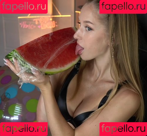 alenilann Onlyfans Photo Gallery 