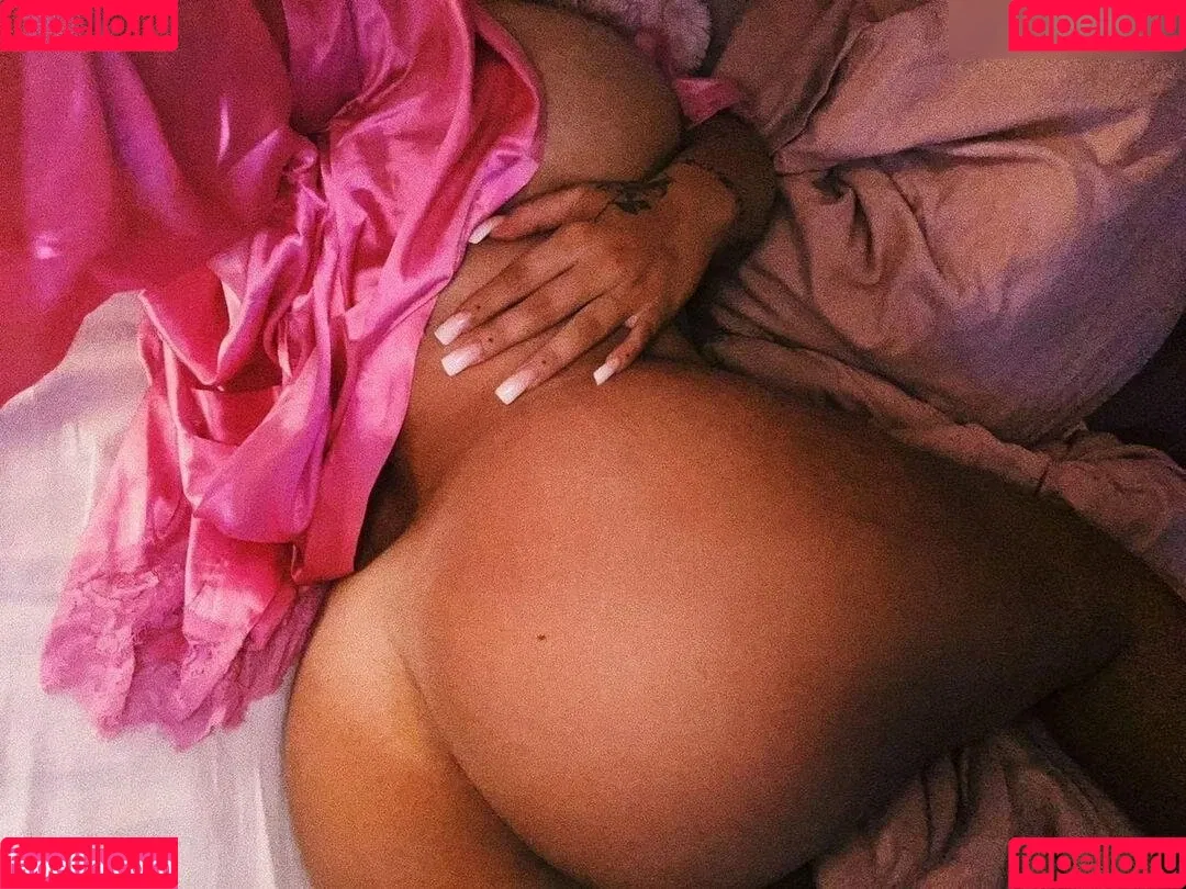Yma Louisa Onlyfans Photo Gallery 