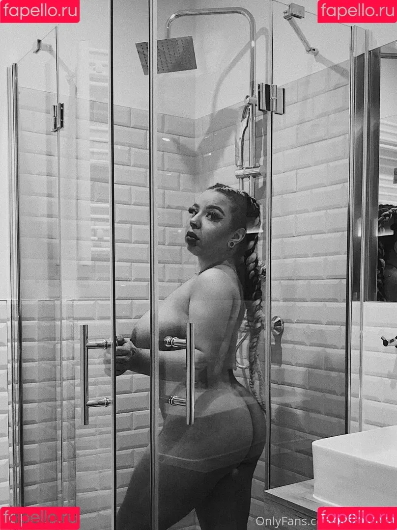 Yma Louisa Onlyfans Photo Gallery 