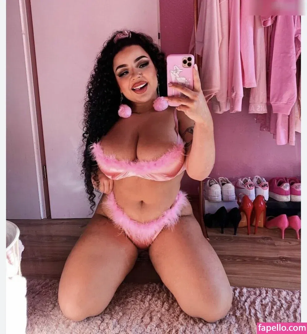 Yma Louisa Onlyfans Photo Gallery 